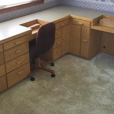 Custom Oak Sewing Table (BR2)