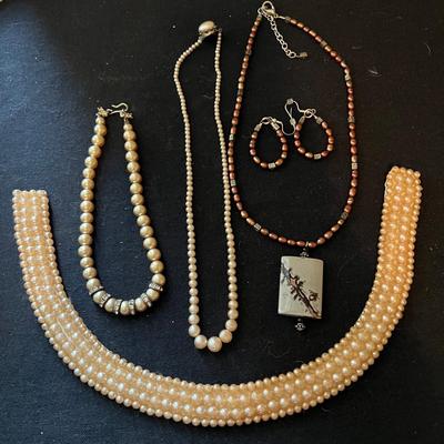 Vintage Pearls 
