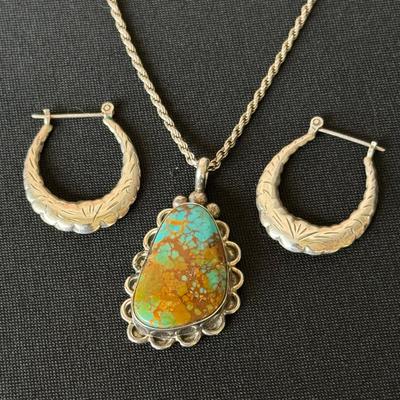 Scalloped Turquoise Plus