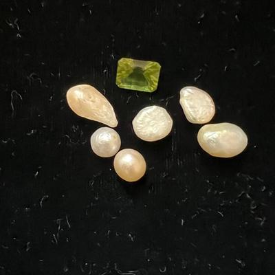 Peridot And Pearls