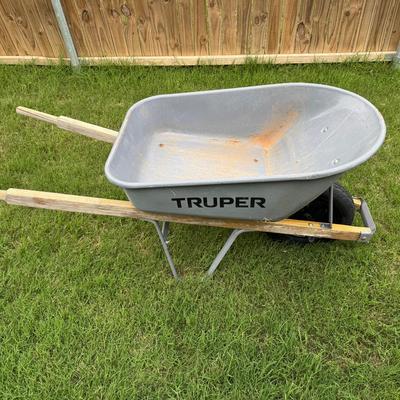 Truper Wheelbarrow 