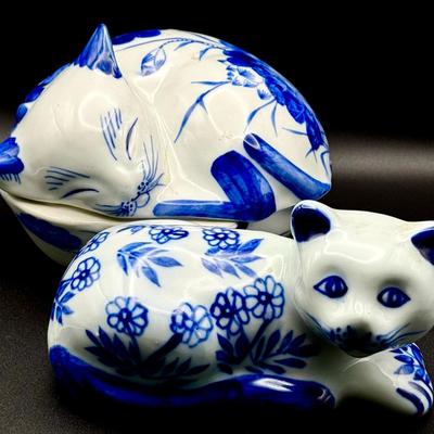 (2) Vintage Blue And White Porcelain Cat Figurines 