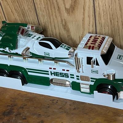 HESS 2014 Toy Truck and Space Cruiser with Scout