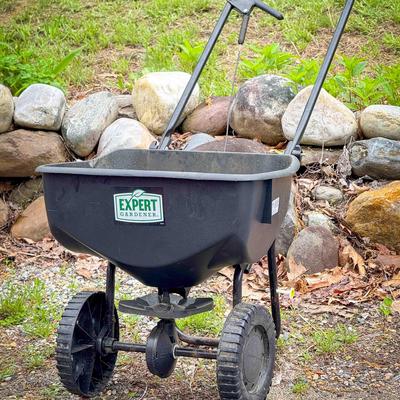 Expert Gardener Seed Spreader