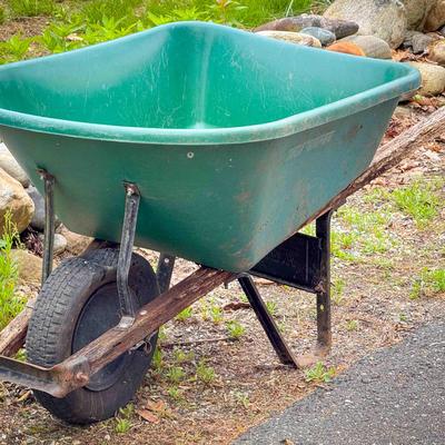 True Temper Wheel Barrow