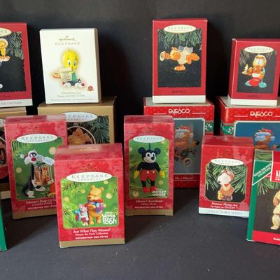 Hallmark Keepsake Ornaments Of Famous Characters - Two Signed By Artist