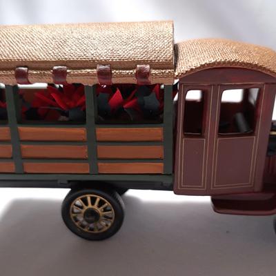 Dept. 56-Heritage Village- (Accessory Christmas - Goes With All Collections) 