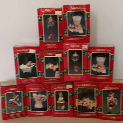 Enesco Treasury Of Christmas Ornaments  Lot 3