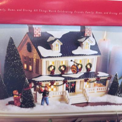Dept 56 The Original Snow Village, Snowy Pines Inn Gift Set 