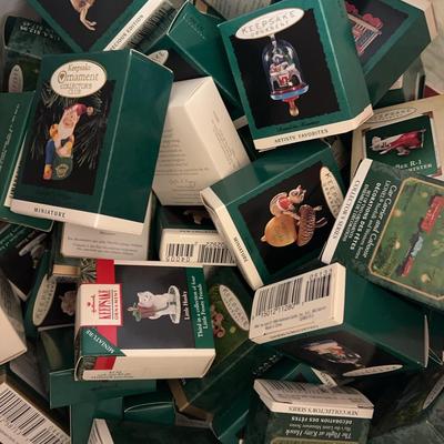 Mystery Lot Of Hallmark Keepsake Miniatures 