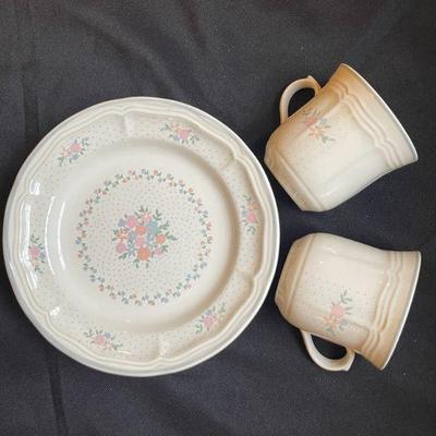 Newcor Corsage Stoneware