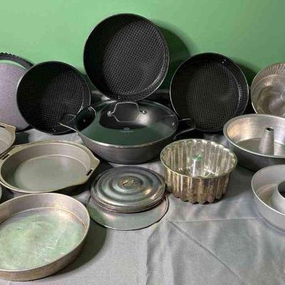 Calphalon wok and baking pans