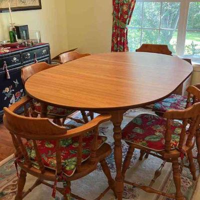 Dining table and 6 chairs