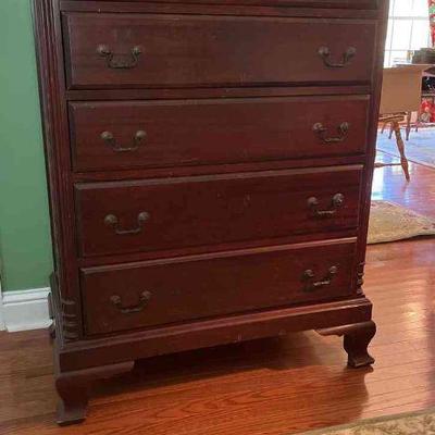 Chest of drawers