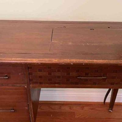 Sewing machine table