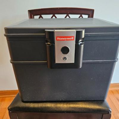 Sale Photo Thumbnail #323