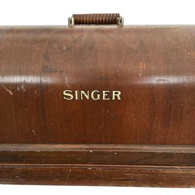 28k Singer Hand-Crank Sewing Machine with Case