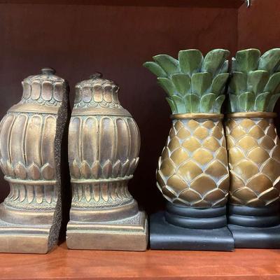 Two Sets Bookends Incl Andrea By Sadek