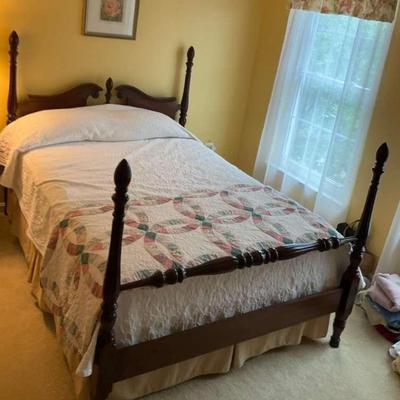 Cherry Traditional Queen Headboard And Footboard
