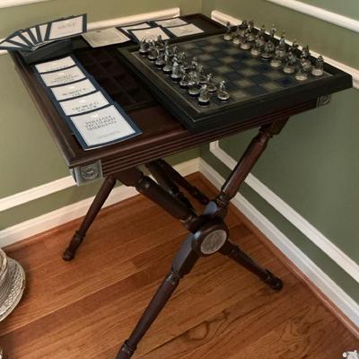 National Historic Society Civil War Chess Set With Table 