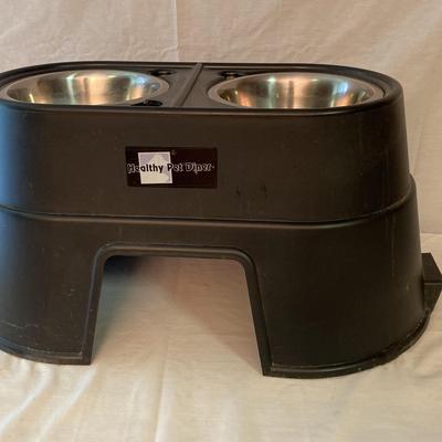 Elevated Dog Bowl Feeding System
