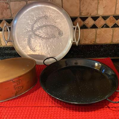 Decorative Copper Pot, Aluminum Tray & Paella