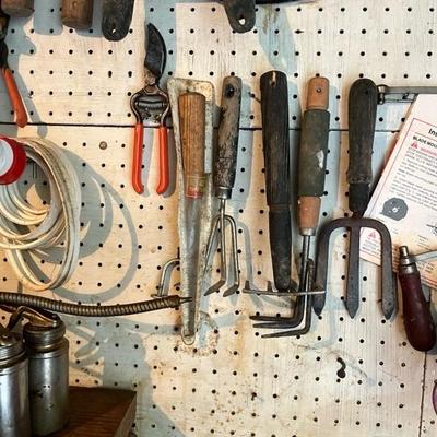 Hand tools 