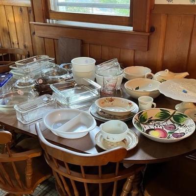 Dishware