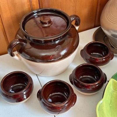 Bean Pot and Bowls
