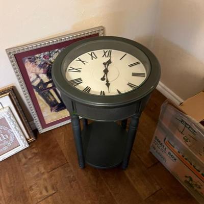 Clock table