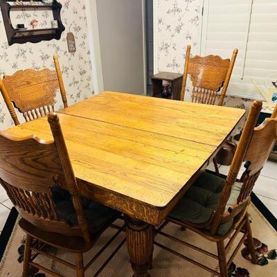 Tiger Oak Breakfast Table