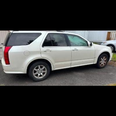 2009 Cadillac low milesI will sell the car ahead of time nothing else just the car. If you’re interested let me know thanks 
