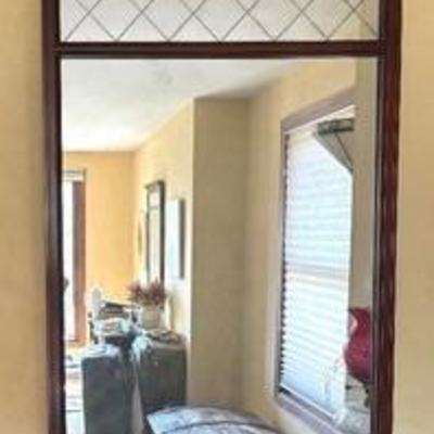 Vintage Decorative Mahogany Wall Mirror

Measures 26 x 38.5 inches.