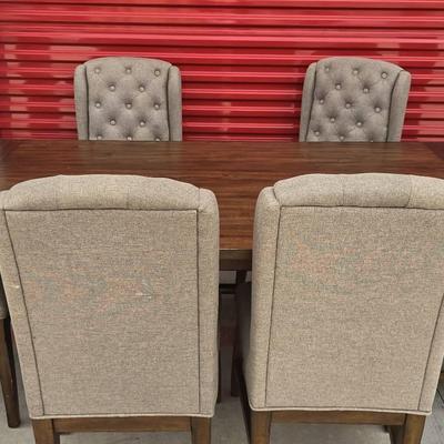 Elegant Dining Table With 6 Chairs