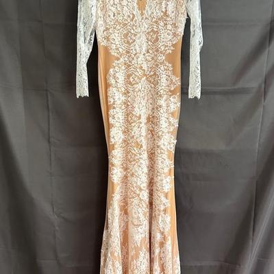 Stunning Nude Illusion Lace Gown – Elegant & Timeless