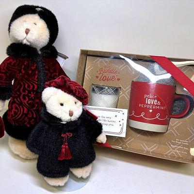 “Russ” Teddy Bears Holiday Gift Assortment 