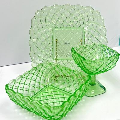 “L.E. Smith” Lattice Weave Green Glassware 
