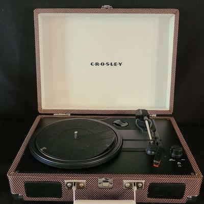 Crosley Suitcase Record Player With Built In Speakers