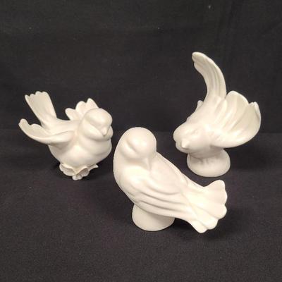 Kay Finch Trio Of Birds, White