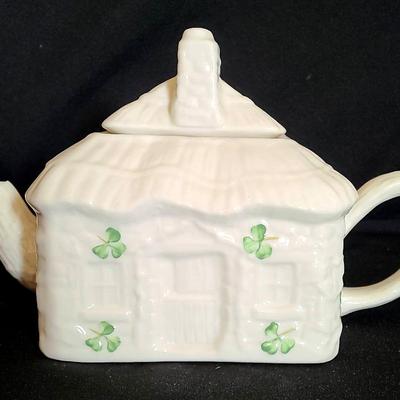 Belleek Ireland Clover Theme Tea Pot House 