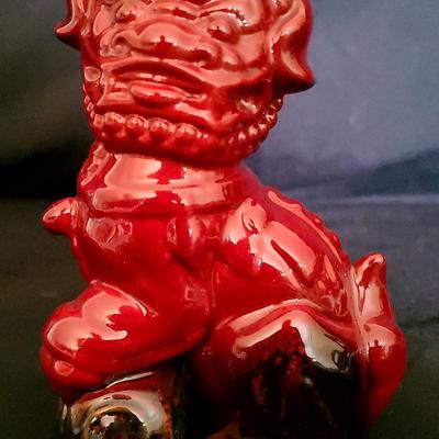 Royal Doulton Dog Of Fo Exclusive Collectors Club Figurine