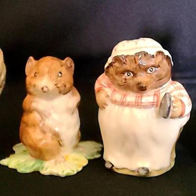 Lof Of 4 Beatrix Potter's Animal Figurines, Rooster, Bear. Dog & Hamster