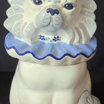 Kay Finch Lidded Cat Jar