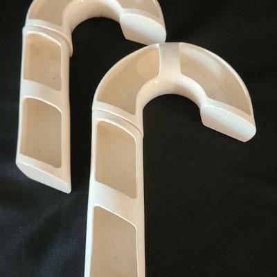 Kay Finch Sectional 3 Piece Candy Cane Plater #509 Pg. 164