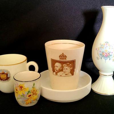 Lot Of Royal Doulton Eggshell Color Fine China Piece,  Limited Edition Ashtray,  