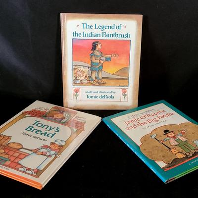 Tomie dePaola Trio Of Treats - Children's Books, Two Signed