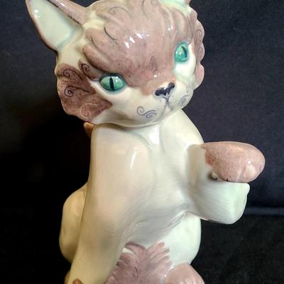 Kay Finch Talk to the Paw – Ceramic Cat with Cattitude