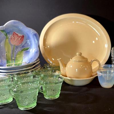 Franciscan Platter, Tea Pot w/ Saucer, Scallop Edge Tulip Salad Plate Made In Italy,Green Glass Cups