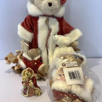 Boyd’s “Elsie Frostbeary” 10” Plush Bear, “Genevieve  Rose Frostbeary” & Bears & Friends