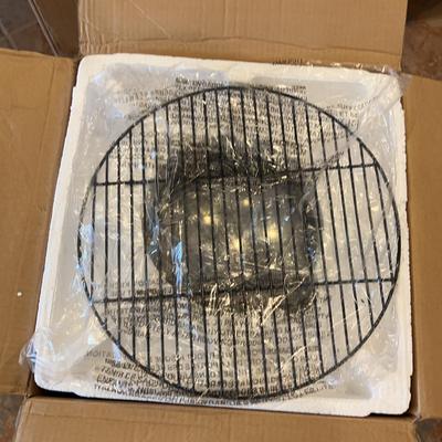 Masterbuilt Electric Veranda Grill With Grilling Tray, Pizza Stone & Grill Cover - New In Box